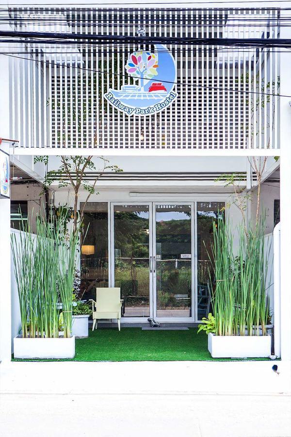 Railway Park Hostel Chiang Mai Exterior foto